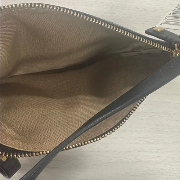 Black pebble leather Michael Kors Wristlet with Gold MK charm - Picture 2 of 3